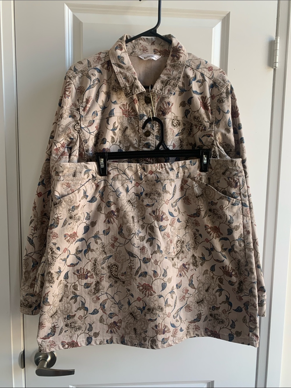 Northern Reflections Beige Floral Jacket & Skirt Set